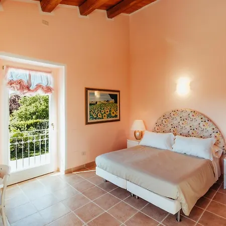 Alle Pendici Del Conero 2*